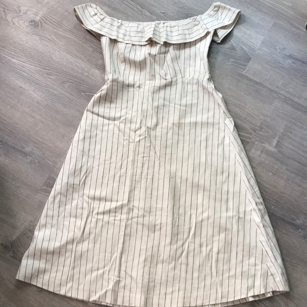 Petite ANN TAYLOR dress.